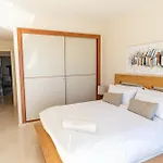 Beautiful Apartment Amazing Views And Pool