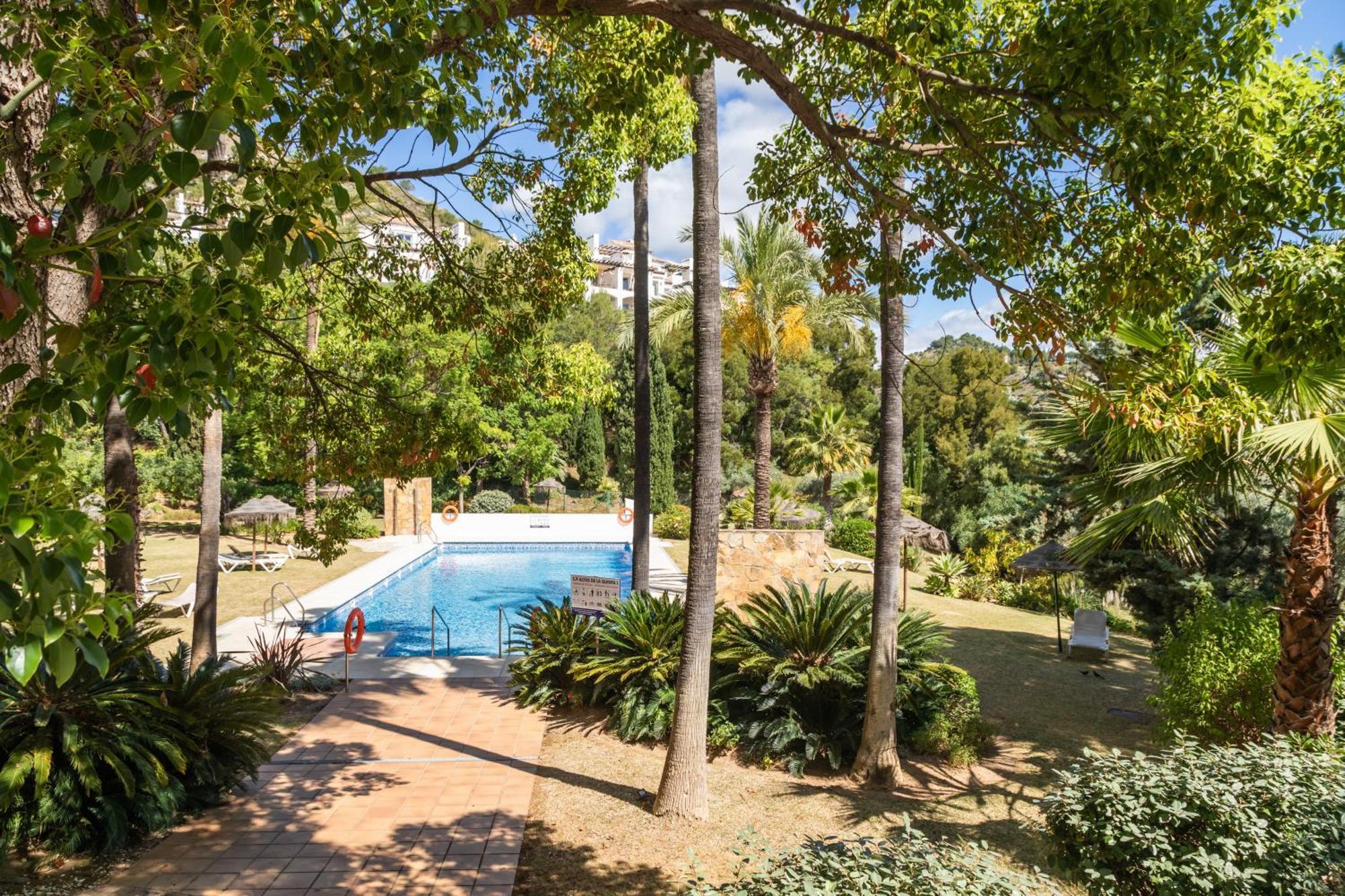 Beautiful Amazing Views And Pool Appartamento *